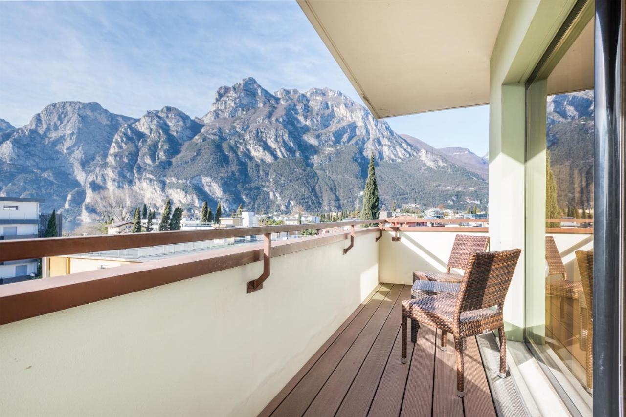 Hotel Gabry Riva del Garda Esterno foto
