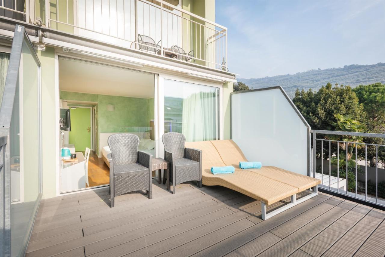 Hotel Gabry Riva del Garda Esterno foto