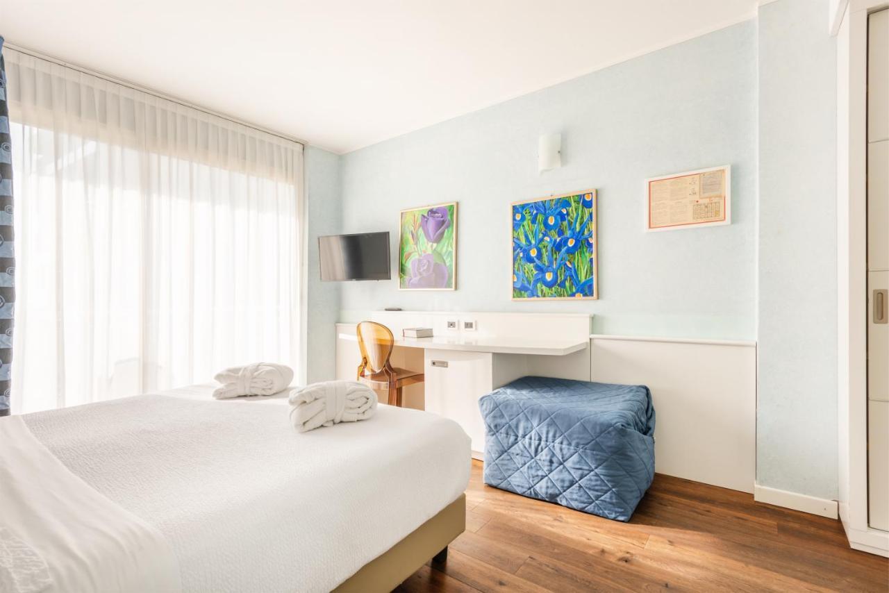 Hotel Gabry Riva del Garda Esterno foto