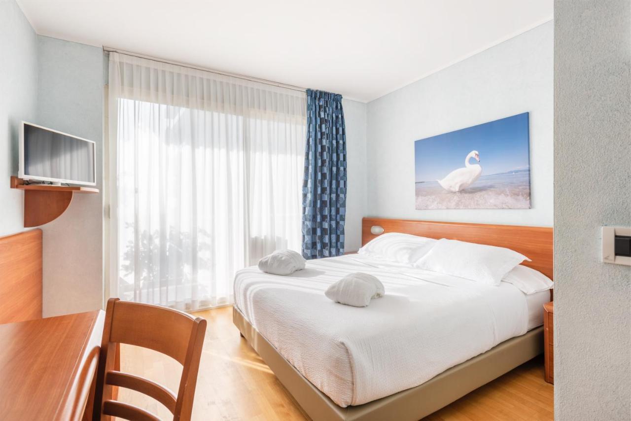 Hotel Gabry Riva del Garda Esterno foto