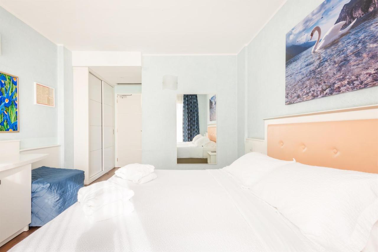 Hotel Gabry Riva del Garda Esterno foto