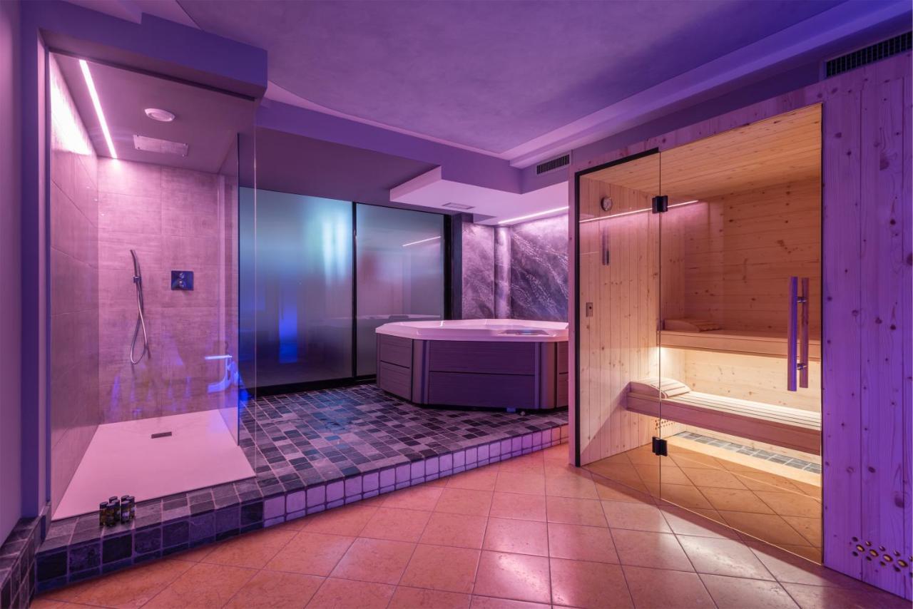 Hotel Gabry Riva del Garda Esterno foto
