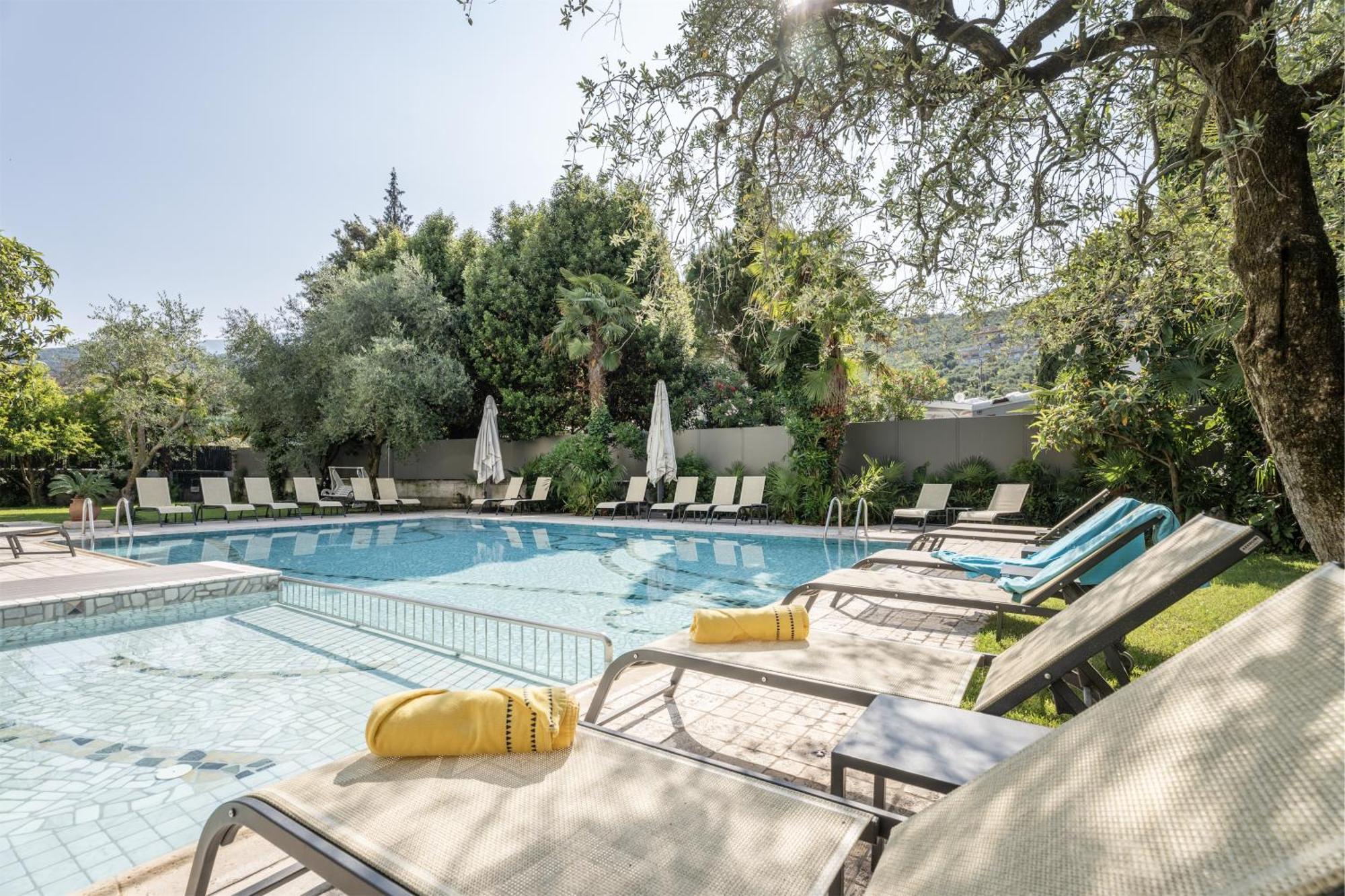 Hotel Gabry Riva del Garda Esterno foto